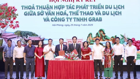Grab hợp tác với Hải Phòng mở foodtour và gói tiện ích du lịch ngay trên app