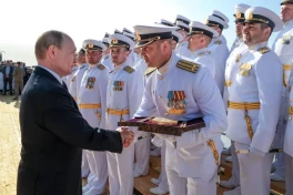 Putin chứng kiến tàu ngầm hạt nhân mang tên lửa chiến lược mới được biên chế vào Hạm đội Phương Bắc