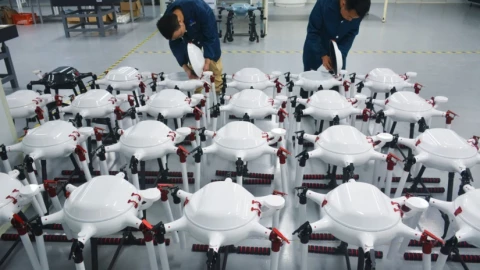 Trung Quốc đang rộ lên nghề mới: chuyên gia lập kế hoạch bay không người lái