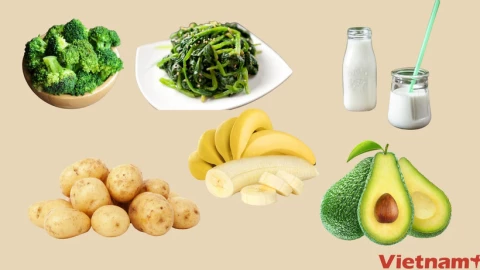 Dấu hiệu cơ thể đang thừa muối