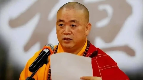 Phương Trượng Thiếu Lâm Tự bị tố tham ô và có con riêng