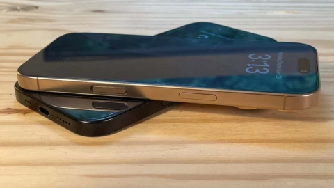 iPhone sụt giảm doanh số ngay trên sân nhà, Apple Store đóng cửa trên sân khách