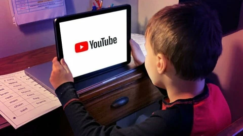 Một quốc gia gây sốc khi ra lệnh cấm trẻ em dưới 16 tuổi truy cập YouTube