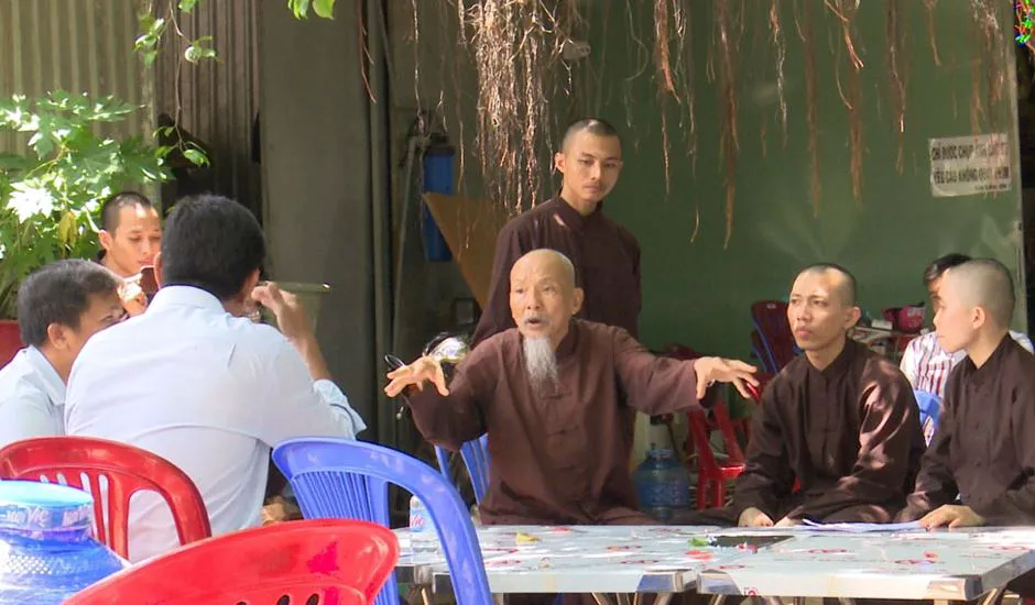 thumbnail - Diễn biến vụ Tịnh thất bồng lai: Ba con trai bị bắt tạm giam, Lê Tùng Vân được tại ngoại vì tuổi cao (90 tuổi)