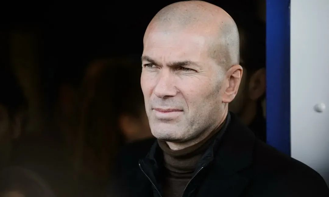 Zidane ngại dẫn dắt Man Utd vì sao?