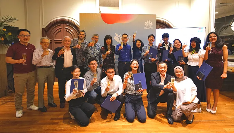 Sinh viên Việt Nam chiến thắng cuộc thi Hạt giống Tương lai của Huawei