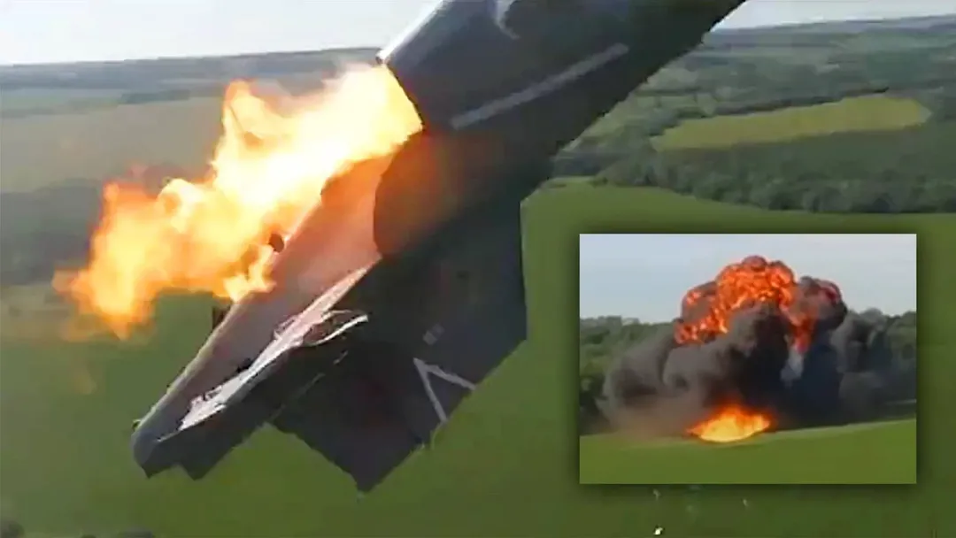 thumbnail - Phi công Nga thoát hiểm trong gang tấc khi máy bay Su-25 bị bắn rơi