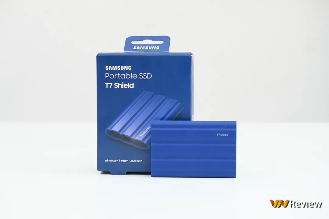 Đánh giá Samsung T7 Shield: Ổ cứng di động siêu bền bỉ vượt qua giới hạn của phòng làm việc thông thường