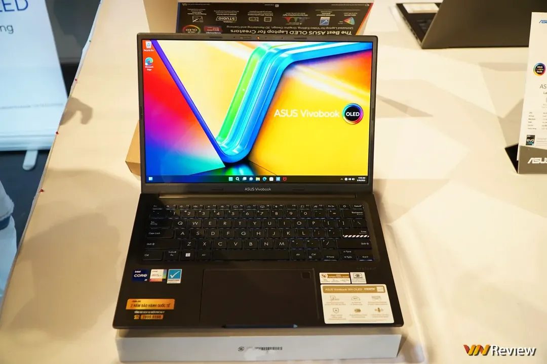 Trên tay ASUS Zenbook S13 OLED và Vivoook 14X OLED:  bộ đôi laptop OLED mỏng nhẹ canh tranh MacBook Air, cấu hình cao, giá hấp dẫn