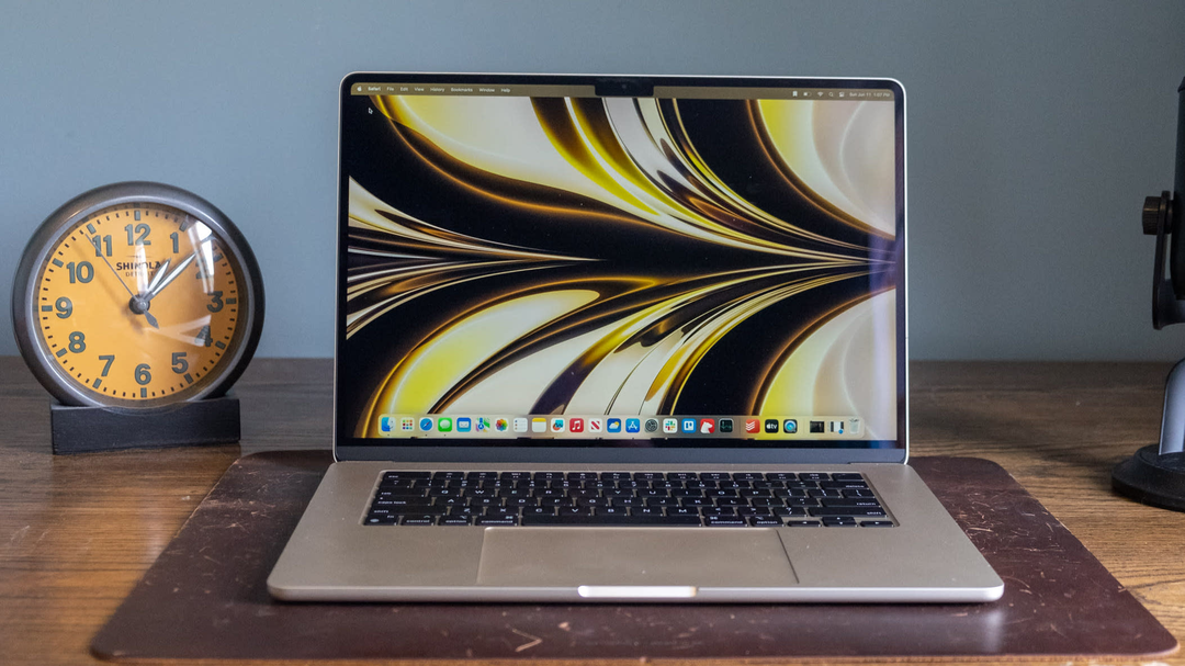 MacBook Air 15 inch ế, một nước đi tính toán sai của Apple?