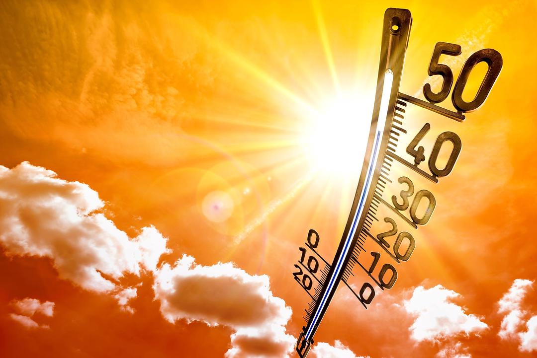 Nóng lắm rồi mà chưa thấy điểm dừng, thấy bảo năm 2023 sẽ là năm nóng kỷ lục trong lịch sử mọi người ạ!