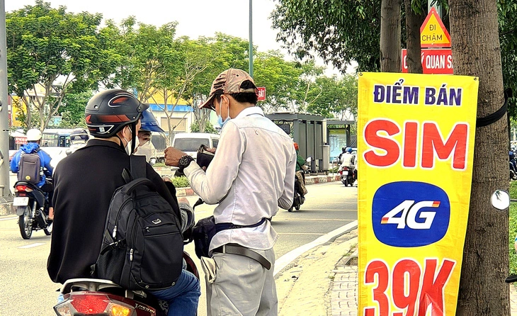 Vẫn tràn lan mua bán SIM rác, từ lề đường tới sàn thương mại điện tử