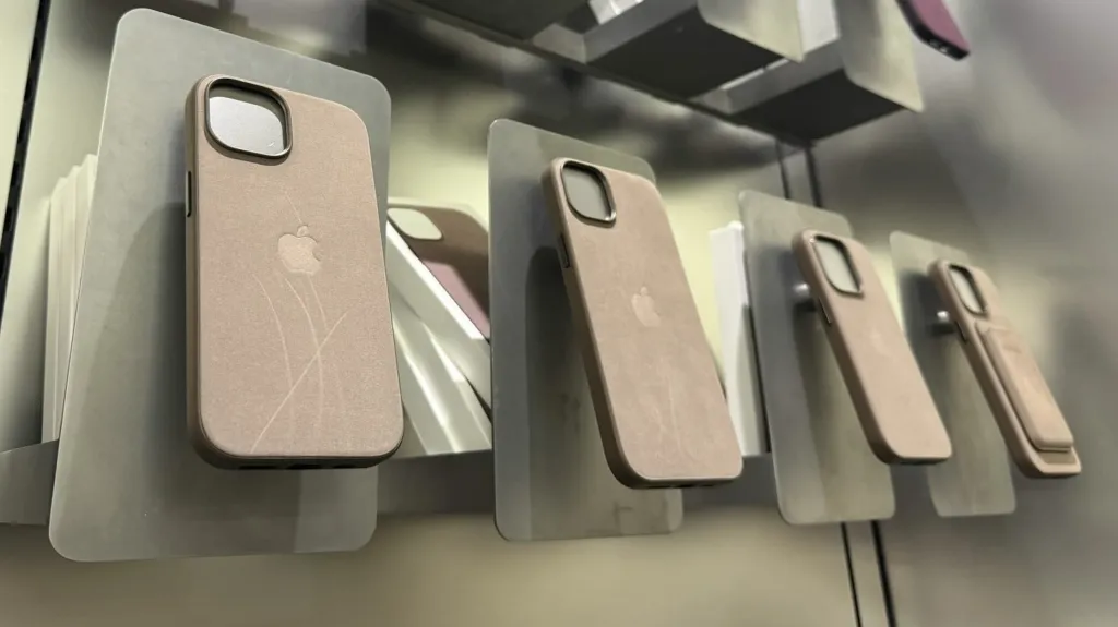 Apple biết rõ ốp lưng 1,7 triệu đồng cho iPhone 15 sẽ bị phàn nàn, đây là văn “lươn lẹo” để đối phó khách hàng