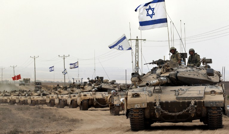 Cận cảnh xe tăng Israel bên trong Dải Gaza