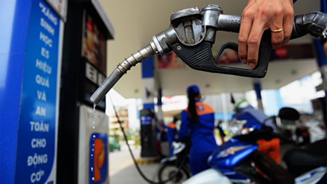 Kỳ hạn điều chỉnh giá xăng dầu có thay đổi lớn