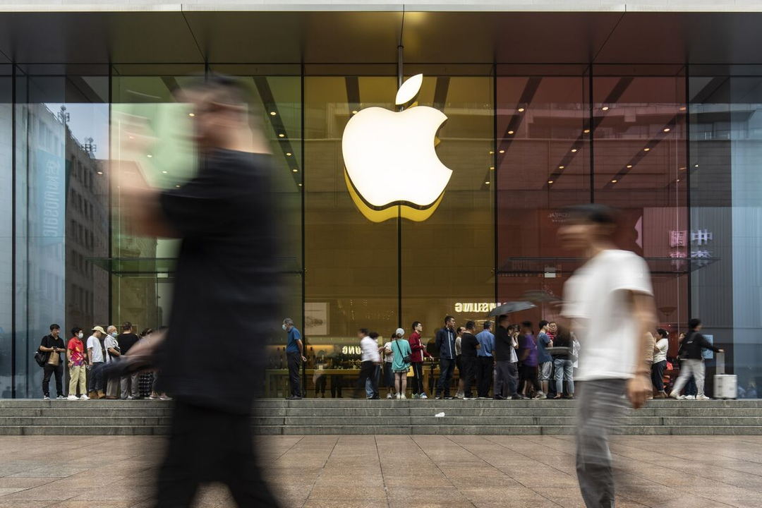 Doanh số iPhone báo động tại Trung Quốc, Apple có động thái mới ở Thượng Hải