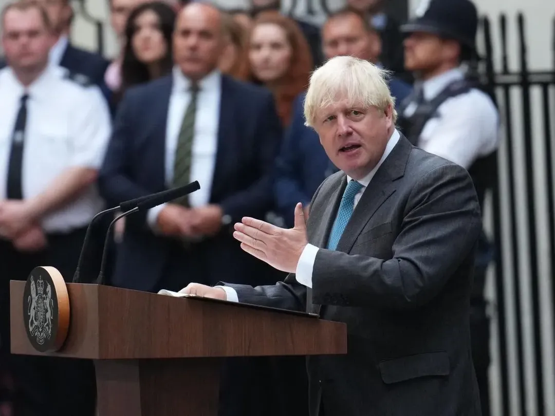 Vì sao ông Boris Johnson quyết định rút lui khỏi cuộc đua giành ghế Thủ tướng Anh?