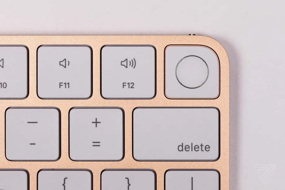 Dùng Apple Pay và Touch ID trên Magic Keyboard rời với MacBook phức tạp hơn bạn tưởng