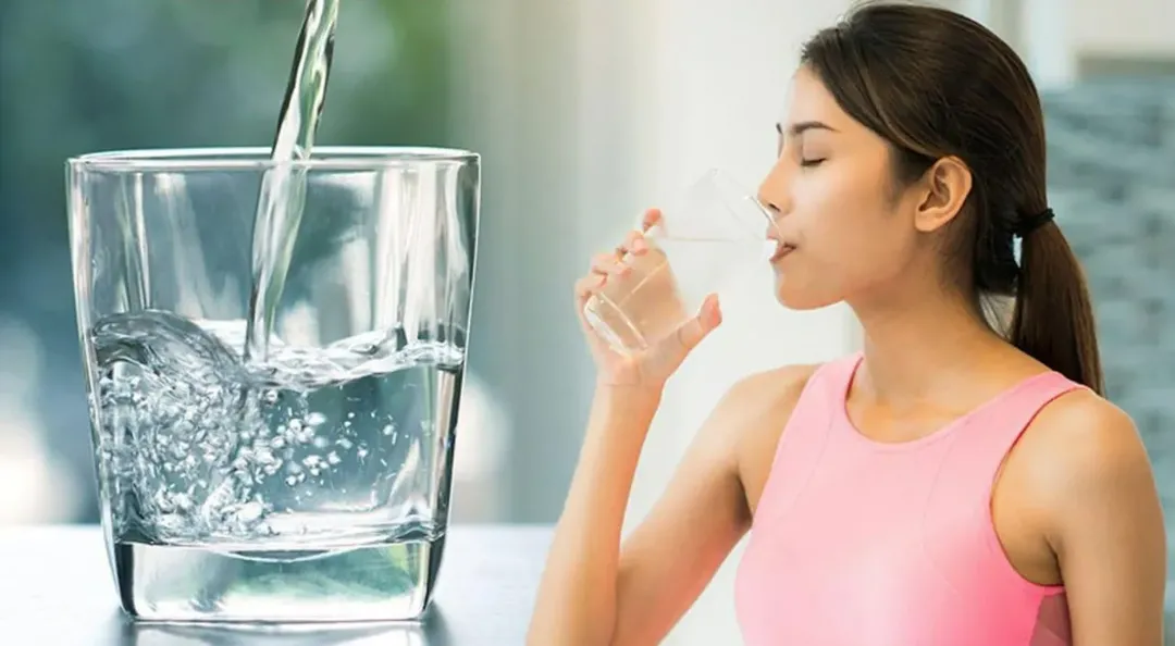 thumbnail - Uống nước có giúp giảm cân không? Uống nước như nào để giảm cân hiệu quả?