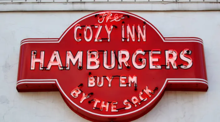 Bánh Hamburger đã có một lịch sử lâu đời trước khi trở thành món ăn nổi tiếng ở Mỹ 