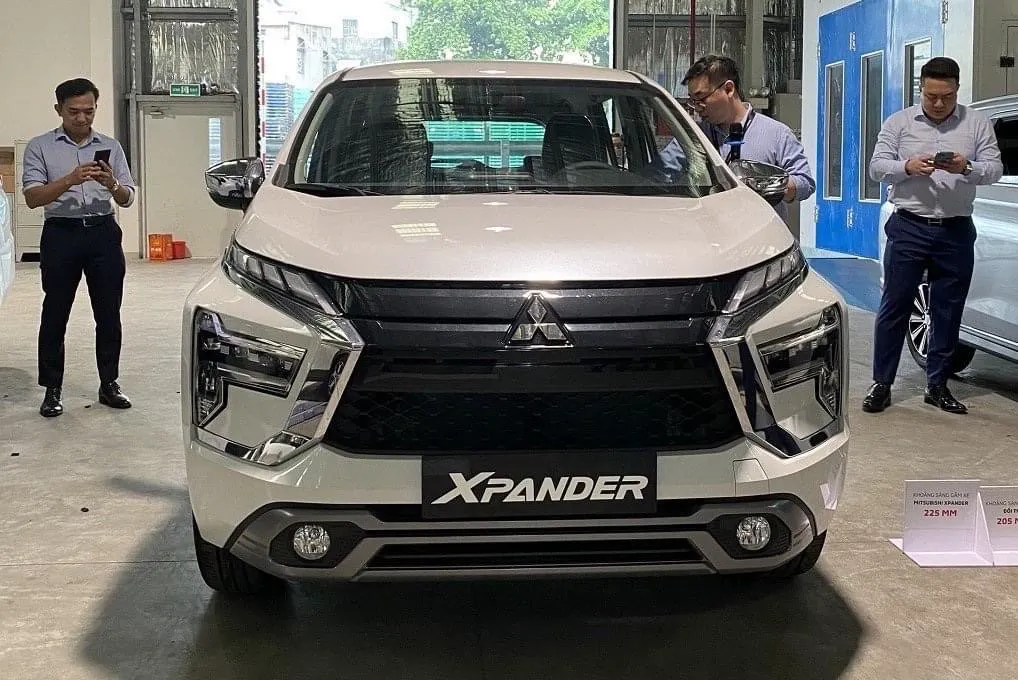 Cận cảnh Mitsubishi Xpander trước ngày ra mắt