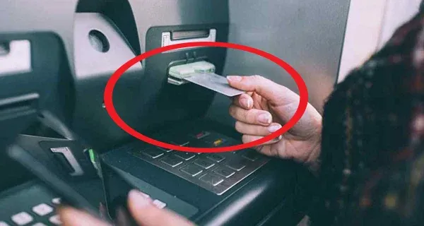 Cách lấy lại thẻ ATM bị nuốt nhanh nhất