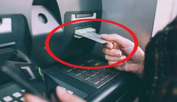 thumbnail - Cách lấy lại thẻ ATM bị nuốt nhanh nhất