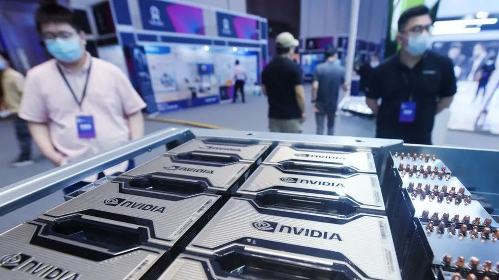 NVIDIA, AMD cảnh báo về các hạn chế xuất khẩu Mỹ đối với chip AI