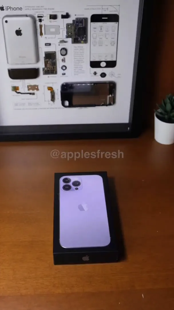 iPhone 14 Pro còn chưa ra, đã có video mở hộp thực tế màu mới “tím chung tình”