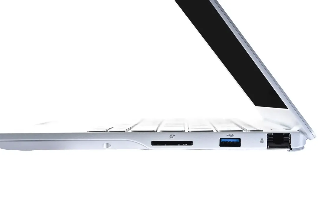 Fujitsu ra mắt laptop siêu nhẹ UH-X Series 2022: nặng chỉ 878g, chip Intel Gen 12, độ bền chuẩn quân sự