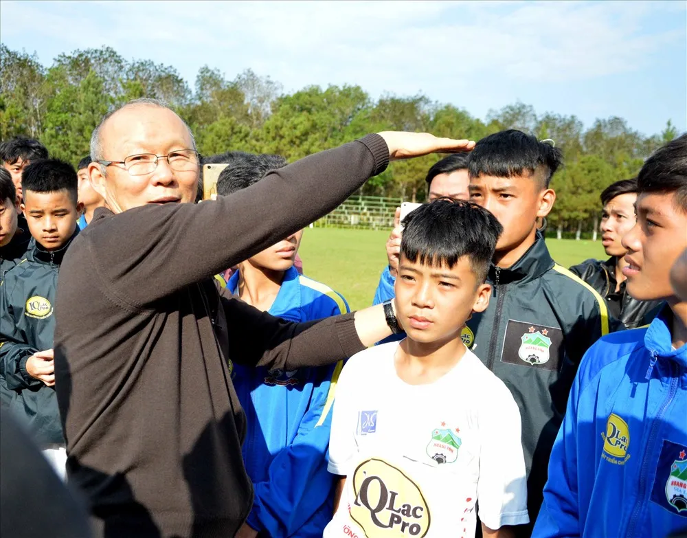 Bí ẩn đằng sau chuyện HLV Park Hang Seo quyết định 'dứt áo ra đi' với bóng đá Việt Nam