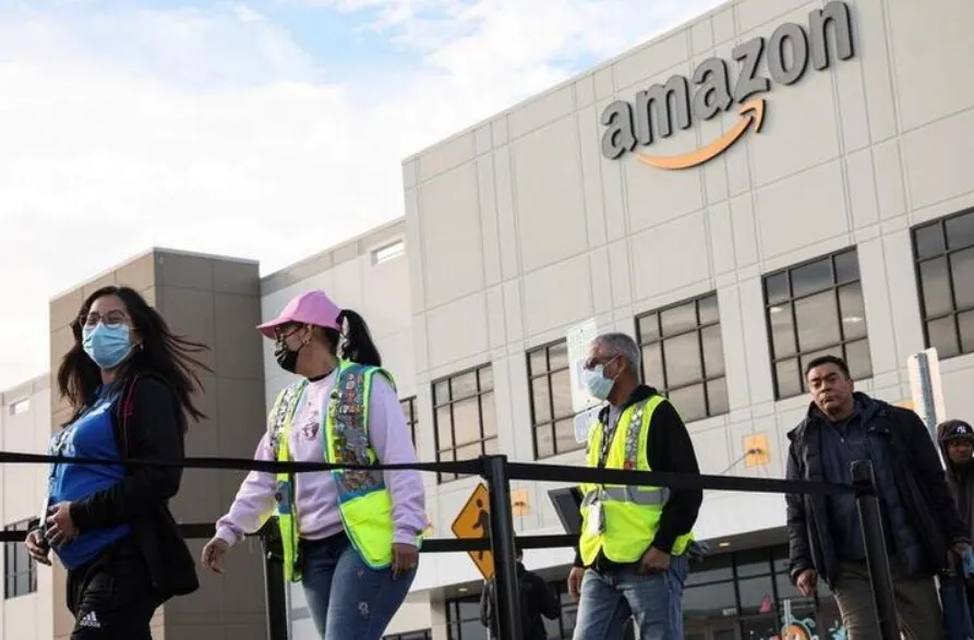 Đầu năm mới, Amazon sa thải 18.000 nhân viên