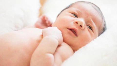Nhiễm khuẩn sơ sinh sớm – những điều bố mẹ trẻ cần biết