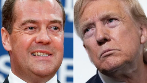 Ông Trump điều tàu ngầm hạt nhân, gửi thông điệp 'rắn' tới ông Medvedev