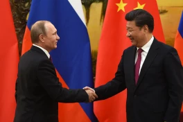 Trung Quốc và Nga hợp lực tại Vladivostok, tàu ngầm PLA bí mật tiến về phía bắc, liệu có hành động lớn nào vào tháng 8 không?