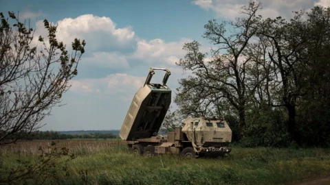 Vũ khí mới gấp đôi sức mạnh HIMARS vừa khai hỏa lần đầu
