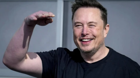 Tesla chi 29 tỷ USD để Musk "ngồi không"