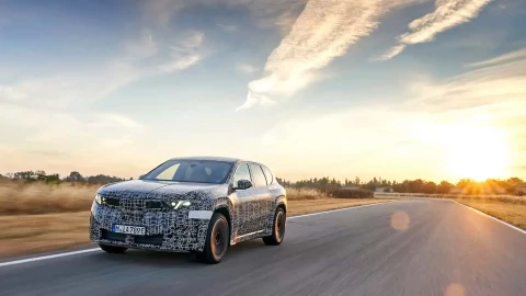 BMW iX3: SUV điện khiến xe xăng phải xấu hổ?