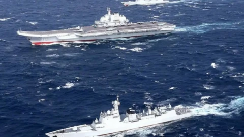 Tàu sân bay, tên lửa siêu thanh và cuộc đua quân sự Mỹ - Trung năm 2025