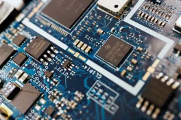 Reuters: Mỹ nhúng thiết bị theo dõi vào các lô chip AI tiên tiến