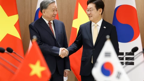 Truyền thông Hàn Quốc kỳ vọng đất hiếm Việt Nam có thể giúp Hàn Quốc thoát thế kìm kẹp của Trung Quốc