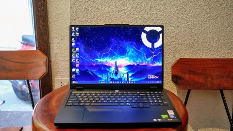 Đánh giá Lenovo Legion Pro 5i Gen 10 (2025): "Chiến thần" hiệu năng ai cũng sẽ muốn sở hữu