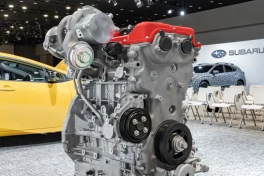 Tại sao Toyota không bỏ động cơ xăng dù cả thế giới chạy theo EV?