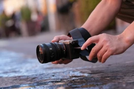 Sony chính thức bán ra bộ đôi ống kính zoom gọn nhẹ FE 16-25mm F2.8 G và 24-50mm F2.8 G tại Việt Nam, giá từ 29,99 triệu đồng