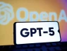 GPT-5 bị tố "ngốn" điện gấp gần 9 lần thế hệ cũ, tương đương 2-3 lò phản ứng hạt nhân mỗi ngày