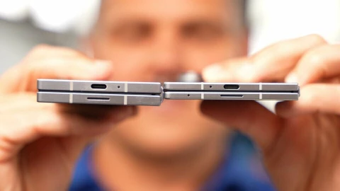 Giữa tin đồn về iPhone gập, Samsung vẫn "bình chân như vại"