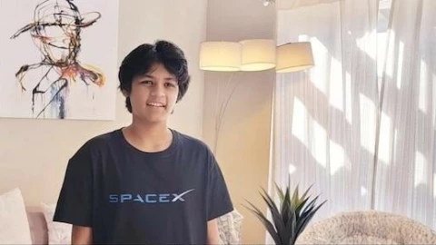 "Thần đồng" 16 tuổi rời SpaceX của Elon Musk, từ chối cả Big Tech và các phòng thí nghiệm AI hàng đầu
