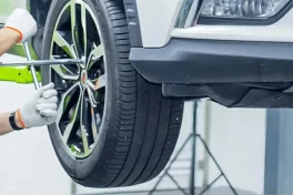 Vì sao lốp xe điện mòn nhanh gấp đôi lốp xe xăng?