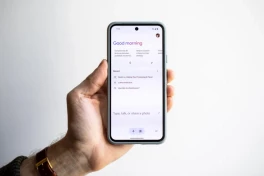 Tuyên bố mỗi lời nhắc văn bản AI chỉ dùng 5 giọt nước của Google bị giới khoa học chỉ trích