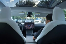 Điều gì khiến Tesla bị siết chặt giám sát?
